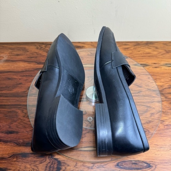 A New Day Women's Clover Faux Leather Pointed Toe Black Loafers - Picture 11 of 12